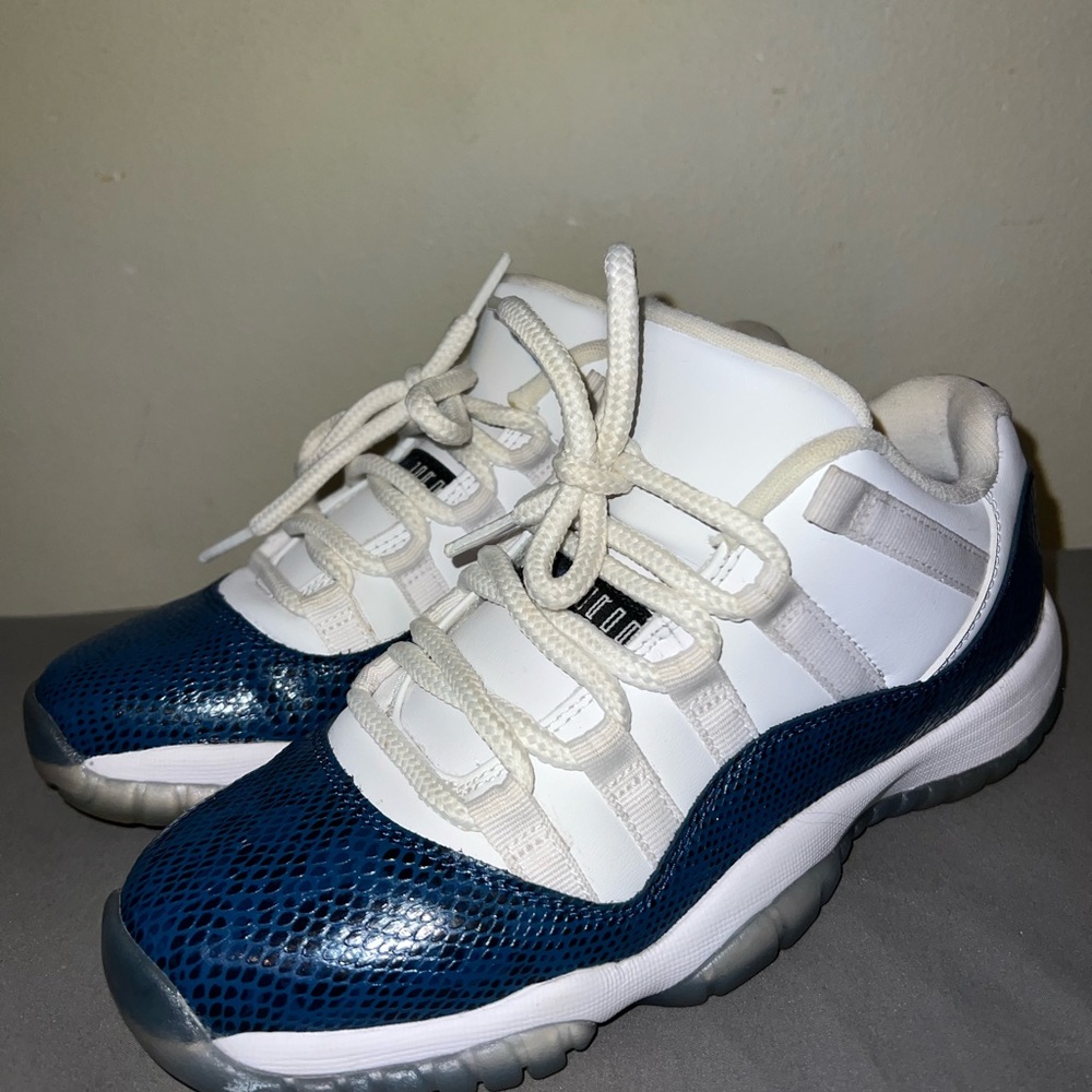 Jordan 11 Low
